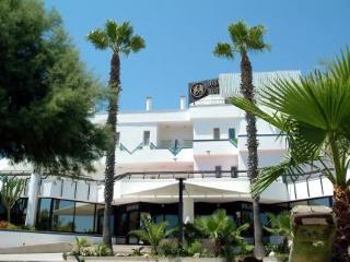 Hyencos Hotel Callyon Торре-Сан-Джованни-Удженто Экстерьер фото